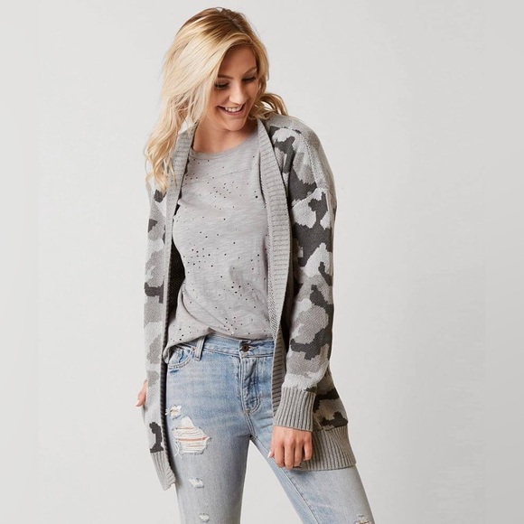 DAYTRIP CAMO KNIT CARDIGAN SWEATER - Picture 1 of 4